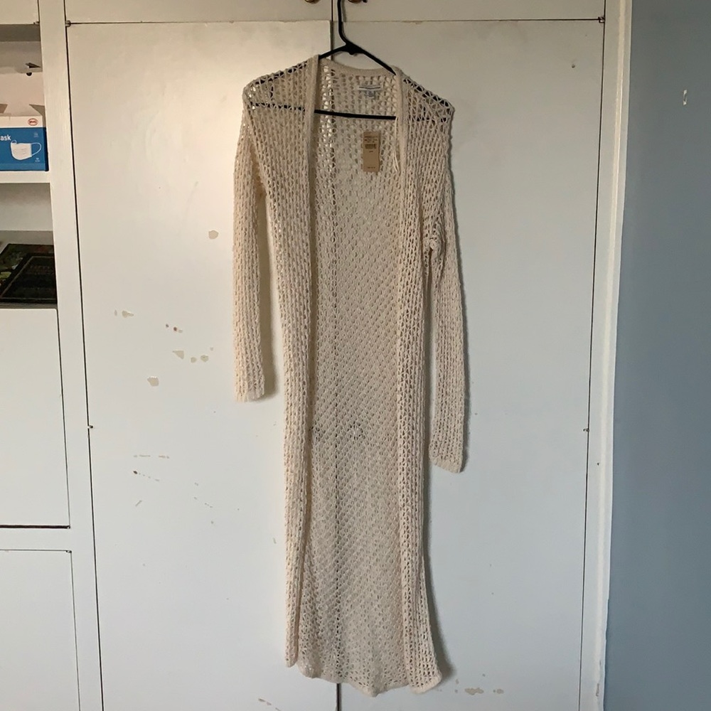 American Eagle White Knitted Cardigan, Size Woman’s Small